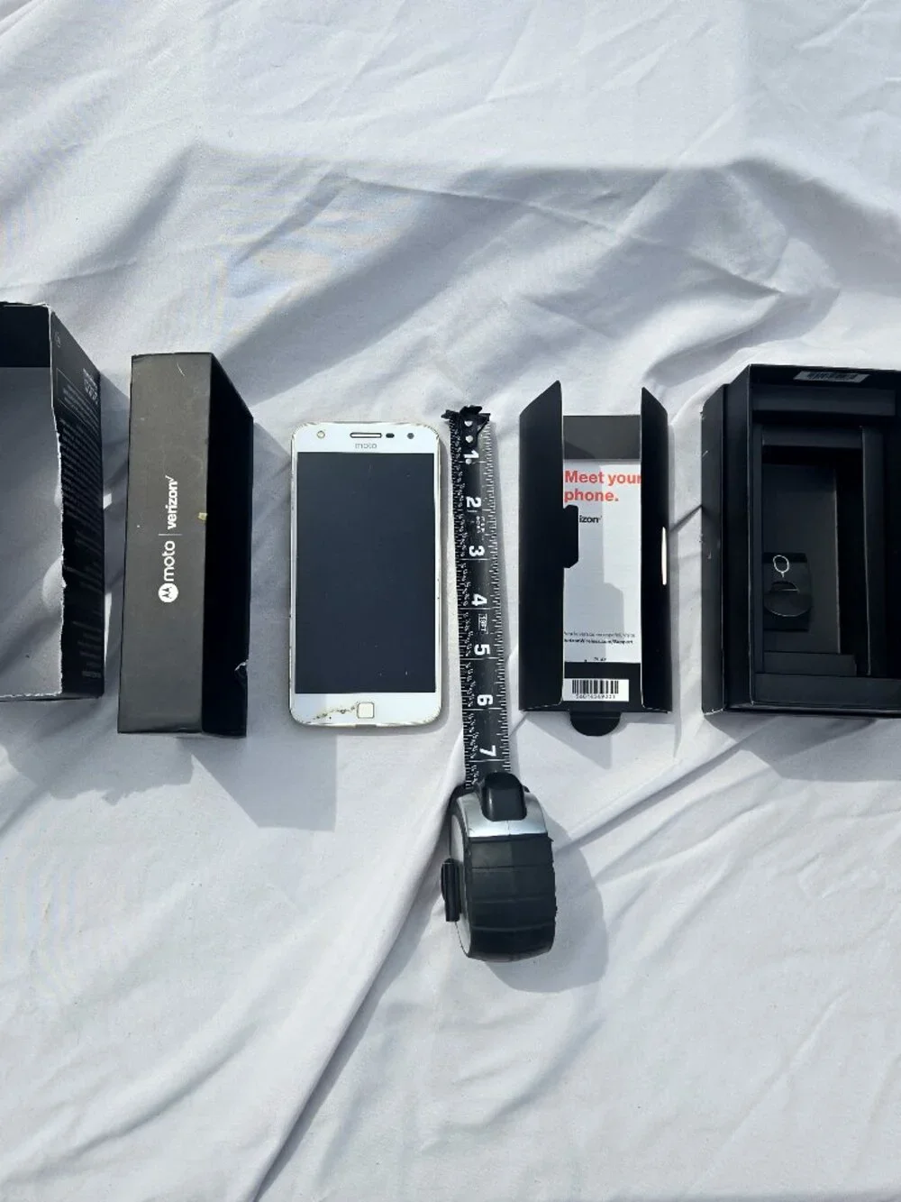 Moto Z Play One Owner, Battery needs replacement, good screen